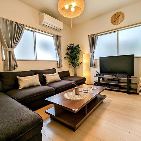 Tsukiyume Kan - House With Parking, 10Mins To Usj, Tennoji, Namba โอซาก้า ภายนอก รูปภาพ